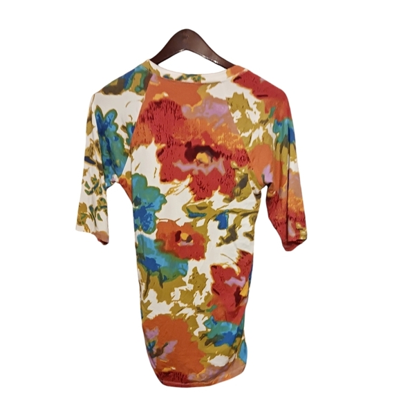 CAbi Surplice Watercolor Top Style 309 Ladies Size Medium Colorful V-Neck Ruche - Picture 4 of 5